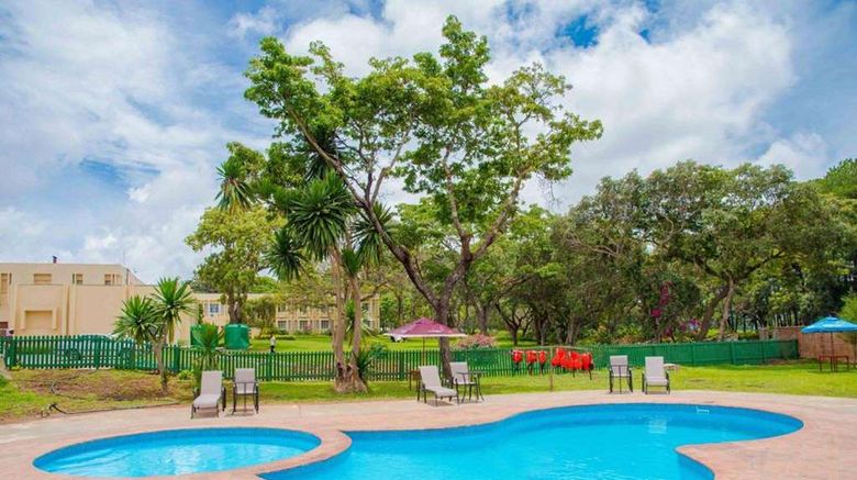 <b>Sunbird Mzuzu Hotel Pool</b>. Images powered by <a href="https://iceportal.shijigroup.com/" title="IcePortal" target="_blank">IcePortal</a>.