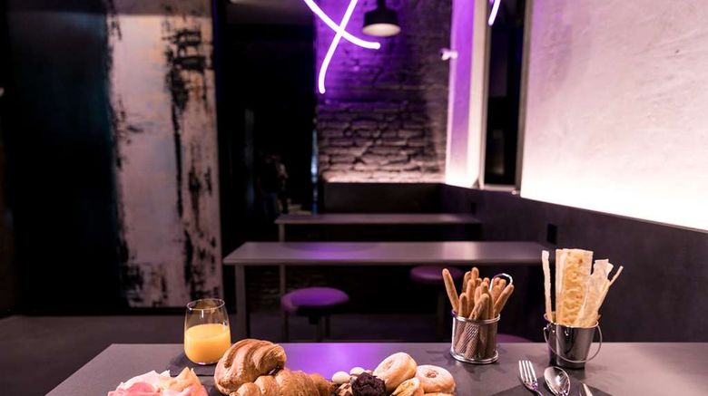 <b>Hotel Cervo Milano Restaurant</b>. Images powered by <a href="https://iceportal.shijigroup.com/" title="IcePortal" target="_blank">IcePortal</a>.