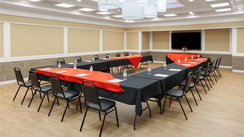 <b>Ramada by Wyndham Butler Meeting</b>. Images powered by <a href="https://iceportal.shijigroup.com/" title="IcePortal" target="_blank">IcePortal</a>.