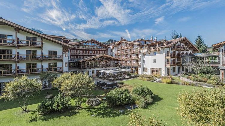 Hotel Kitzhof Mountain Design Resort Exterior