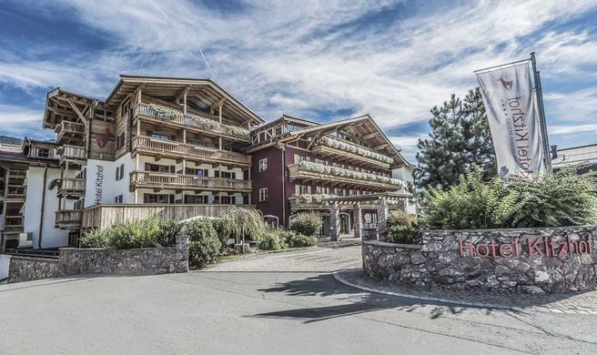Hotel Kitzhof Mountain Design Resort Exterior