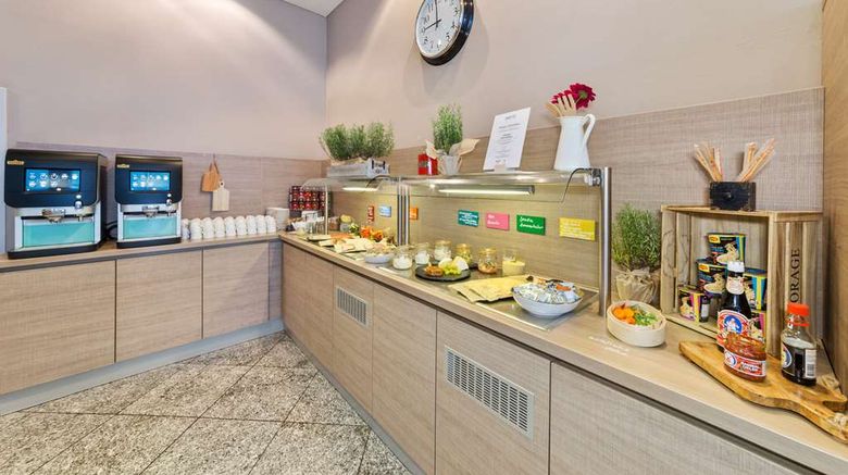 <b>Best Western Plus Hotel Dresden City Restaurant</b>. Images powered by <a href="https://iceportal.shijigroup.com/" title="IcePortal" target="_blank">IcePortal</a>.