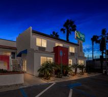 Quality Inn Exterior