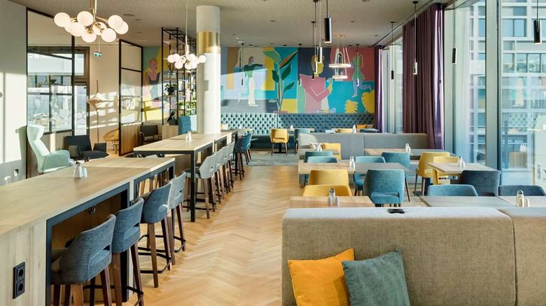 <b>Spark Vienna Donaustadt Restaurant</b>. Images powered by <a href="https://iceportal.shijigroup.com/" title="IcePortal" target="_blank">IcePortal</a>.