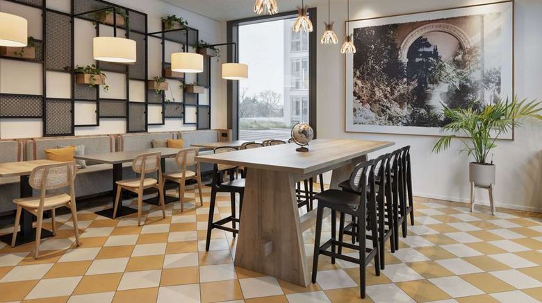 <b>Spark Vienna Donaustadt Restaurant</b>. Images powered by <a href="https://iceportal.shijigroup.com/" title="IcePortal" target="_blank">IcePortal</a>.