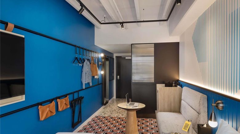 <b>Tribe Auckland Room</b>. Images powered by <a href="https://iceportal.shijigroup.com/" title="IcePortal" target="_blank">IcePortal</a>.