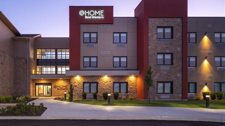 @HOME by Best Western Walkerton Exterior
