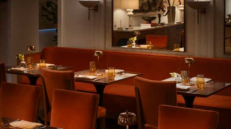 <b>L'Ermitage Beverly Hills Restaurant</b>. Images powered by <a href="https://iceportal.shijigroup.com/" title="IcePortal" target="_blank">IcePortal</a>.