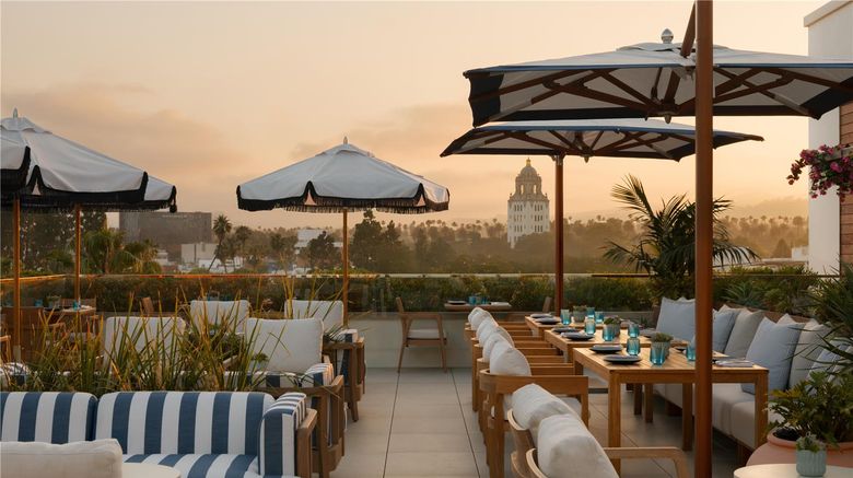 <b>L'Ermitage Beverly Hills Restaurant</b>. Images powered by <a href="https://iceportal.shijigroup.com/" title="IcePortal" target="_blank">IcePortal</a>.