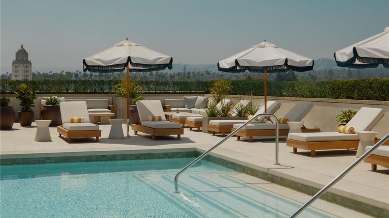 <b>L'Ermitage Beverly Hills Pool</b>. Images powered by <a href="https://iceportal.shijigroup.com/" title="IcePortal" target="_blank">IcePortal</a>.