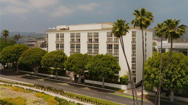 <b>L'Ermitage Beverly Hills Exterior</b>. Images powered by <a href="https://iceportal.shijigroup.com/" title="IcePortal" target="_blank">IcePortal</a>.