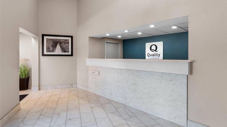 <b>Rodeway Inn Chattanooga Lobby</b>. Images powered by <a href="https://iceportal.shijigroup.com/" title="IcePortal" target="_blank">IcePortal</a>.