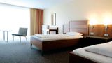 Ramada by Wyndham Duesseldorf Ratingen Room