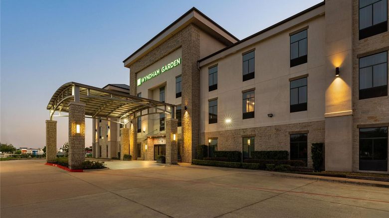 <b>Wyndham Garden Katy Exterior</b>. Images powered by <a href="https://iceportal.shijigroup.com/" title="IcePortal" target="_blank">IcePortal</a>.