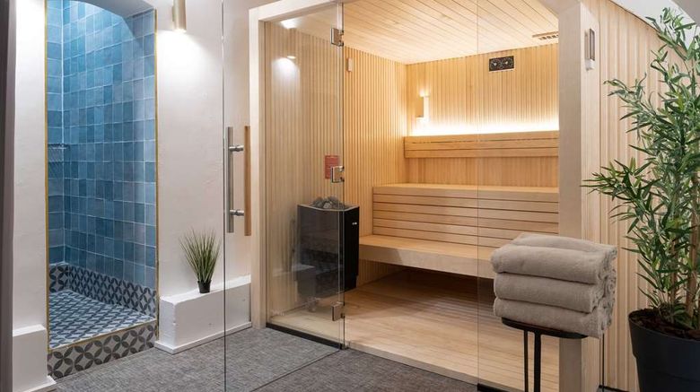 <b>Hotel 34B - Astotel Spa</b>. Images powered by <a href="https://iceportal.shijigroup.com/" title="IcePortal" target="_blank">IcePortal</a>.