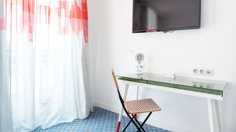 <b>Hotel 34B - Astotel Room</b>. Images powered by <a href="https://iceportal.shijigroup.com/" title="IcePortal" target="_blank">IcePortal</a>.