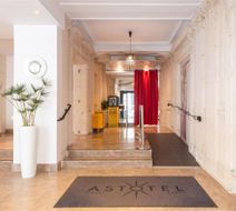Hotel Astoria-Astotel Lobby