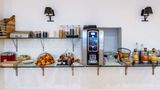 <b>Hotel George-Astotel Restaurant</b>. Images powered by <a href="https://iceportal.shijigroup.com/" title="IcePortal" target="_blank">IcePortal</a>.