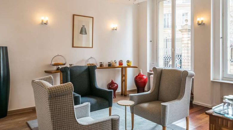 <b>Hotel Lorette-Astotel Lobby</b>. Images powered by <a href="https://iceportal.shijigroup.com/" title="IcePortal" target="_blank">IcePortal</a>.