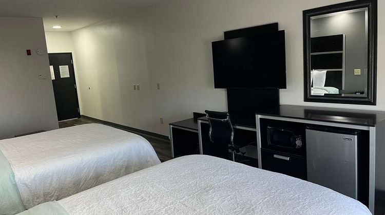 Sonesta Essential Savannah Room