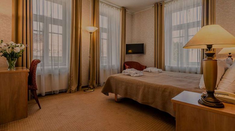 <b>Hotel Artis Suite</b>. Images powered by <a href="https://iceportal.shijigroup.com/" title="IcePortal" target="_blank">IcePortal</a>.
