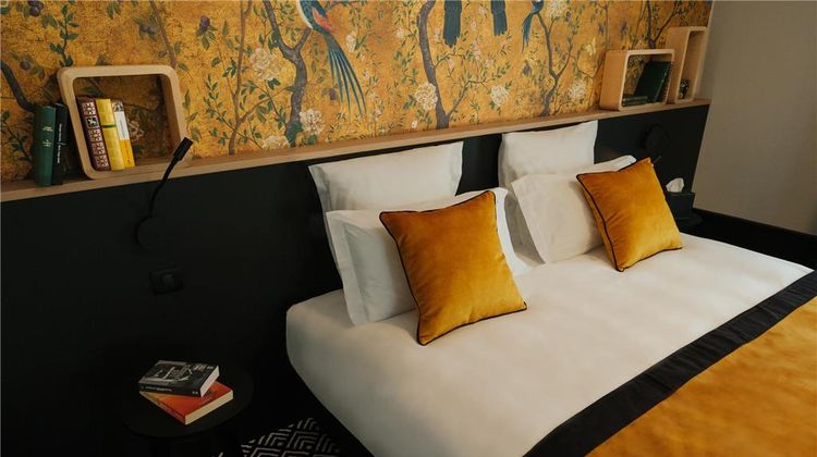 Regina Hotel Room