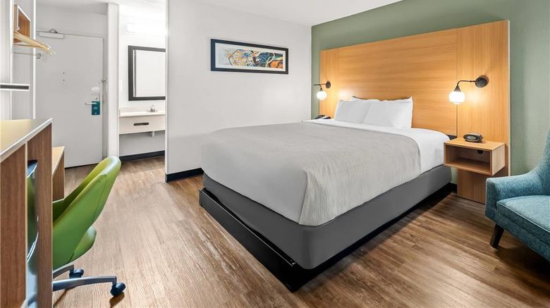 <b>Quality Inn Near International Drive Room</b>. Images powered by <a href="https://iceportal.shijigroup.com/" title="IcePortal" target="_blank">IcePortal</a>.