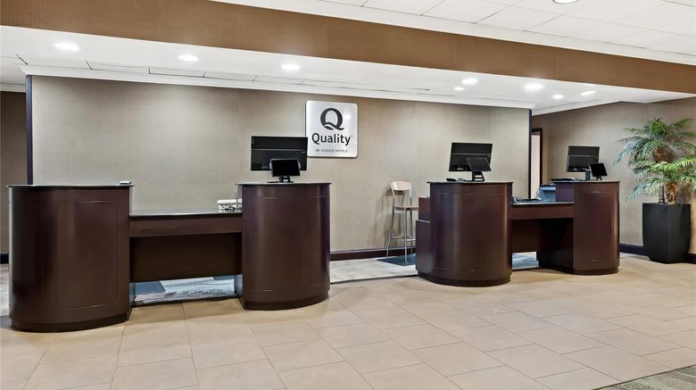 <b>Quality Hotel Philadelphia Airport Lobby</b>. Images powered by <a href="https://iceportal.shijigroup.com/" title="IcePortal" target="_blank">IcePortal</a>.