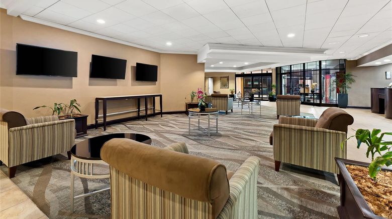 <b>Quality Hotel Philadelphia Airport Lobby</b>. Images powered by <a href="https://iceportal.shijigroup.com/" title="IcePortal" target="_blank">IcePortal</a>.