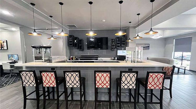 La Quinta Inn & Suites by Wyndham Restaurant