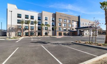 Hampton Inn and Suites by Hilton Corona
