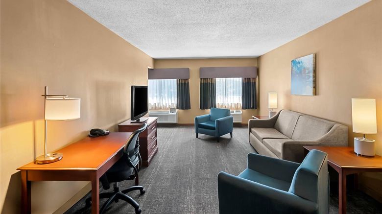 <b>Clarion Inn North Haven Suite</b>. Images powered by <a href="https://iceportal.shijigroup.com/" title="IcePortal" target="_blank">IcePortal</a>.
