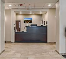 Comfort Inn & Suites Lobby