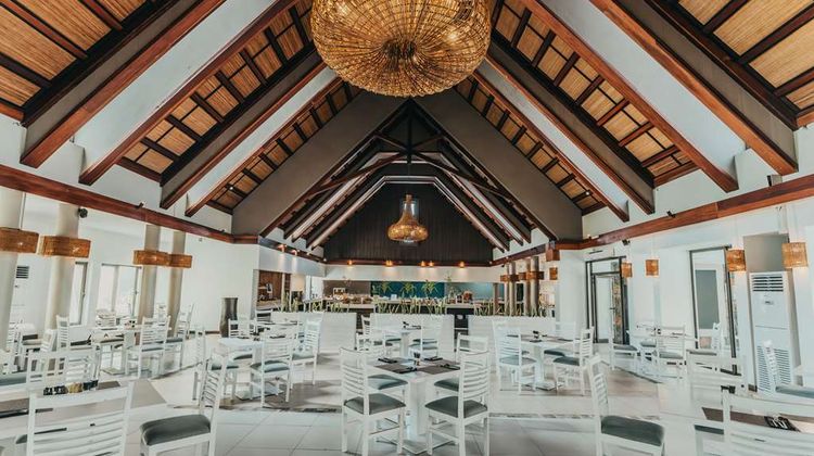 Crystals Beach Resort Belle Mare Restaurant