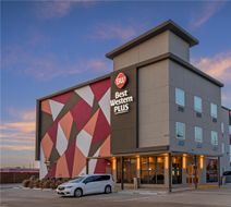 Best Western Plus Pearland Medical Cente Exterior