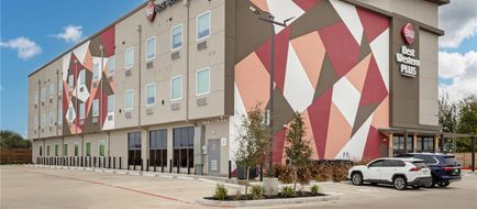 Best Western Plus Pearland Medical Cente Exterior