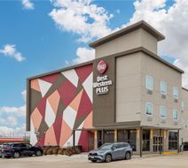 Best Western Plus Pearland Medical Cente Exterior