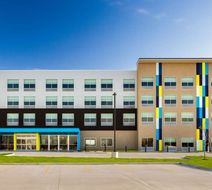 Tru by Hilton Oshkosh Exterior