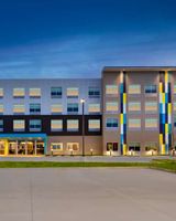 Tru by Hilton Oshkosh