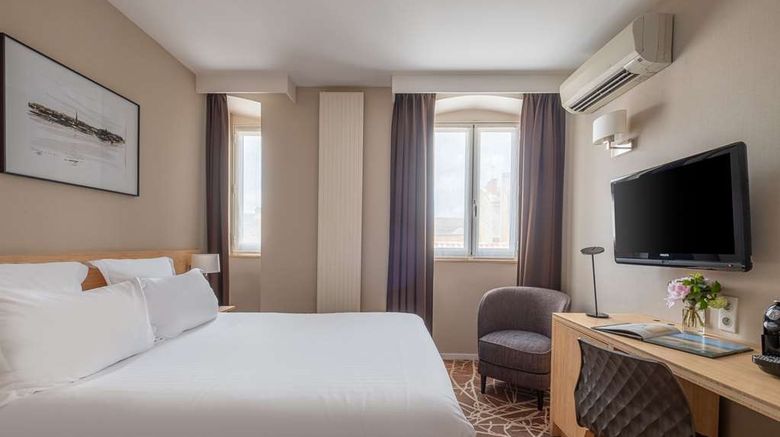 <b>Grand Hotel Francais Room</b>. Images powered by <a href="https://iceportal.shijigroup.com/" title="IcePortal" target="_blank">IcePortal</a>.