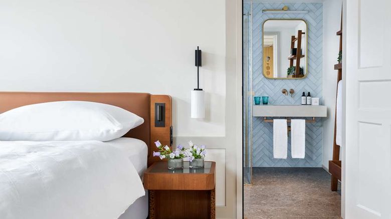 <b>Hotel Restaurant Baeren Room</b>. Images powered by <a href="https://iceportal.shijigroup.com/" title="IcePortal" target="_blank">IcePortal</a>.
