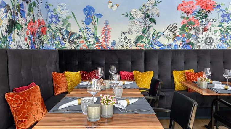 <b>Hotel Restaurant Baeren Restaurant</b>. Images powered by <a href="https://iceportal.shijigroup.com/" title="IcePortal" target="_blank">IcePortal</a>.