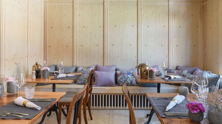 <b>Hotel Restaurant Baeren Restaurant</b>. Images powered by <a href="https://iceportal.shijigroup.com/" title="IcePortal" target="_blank">IcePortal</a>.