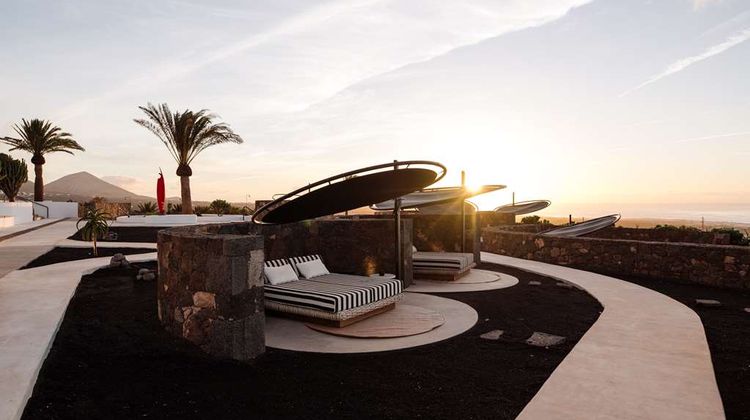 Cesar Lanzarote Pool