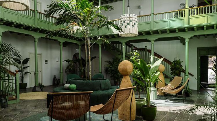 Cesar Lanzarote Lobby