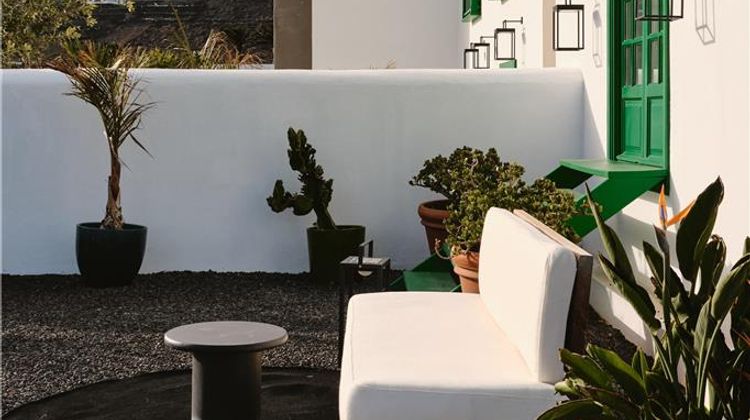 Cesar Lanzarote Suite