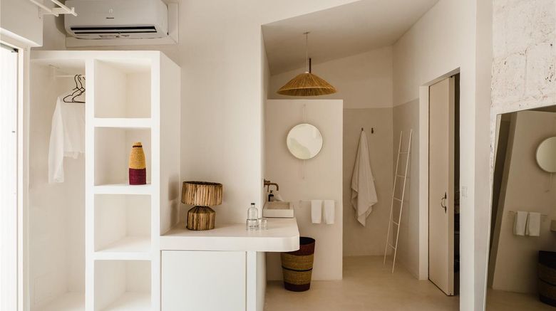 <b>Hotel Morvedra Nou Room</b>. Images powered by <a href="https://iceportal.shijigroup.com/" title="IcePortal" target="_blank">IcePortal</a>.