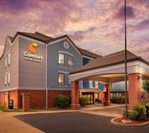 Comfort Inn & Suites Exterior