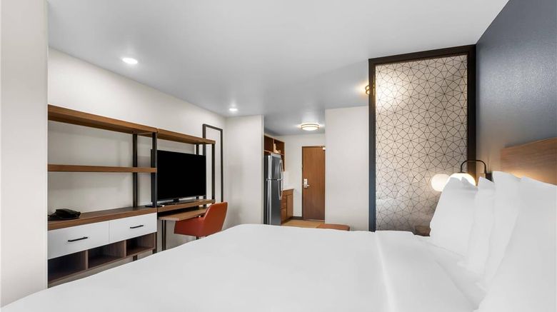 <b>Everhome Suites Cheyenne Room</b>. Images powered by <a href="https://iceportal.shijigroup.com/" title="IcePortal" target="_blank">IcePortal</a>.