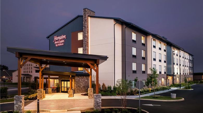 Hampton Inn and Suites Intercou Exterior. Images powered by <a href="https://iceportal.shijigroup.com" target="_blank" rel="noopener">Ice Portal</a>.